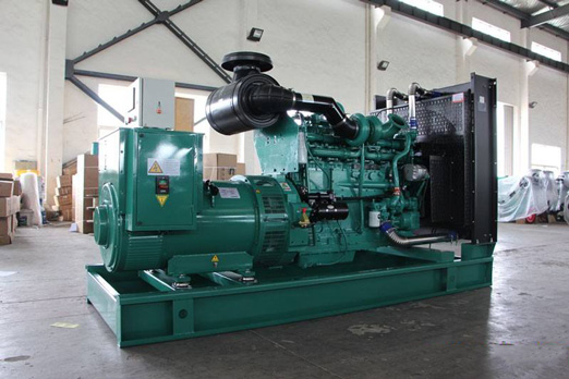 鄂温克320kw康明斯柴油发电车出租组图片 鄂温克320kw康明斯柴油发电车出租组图片